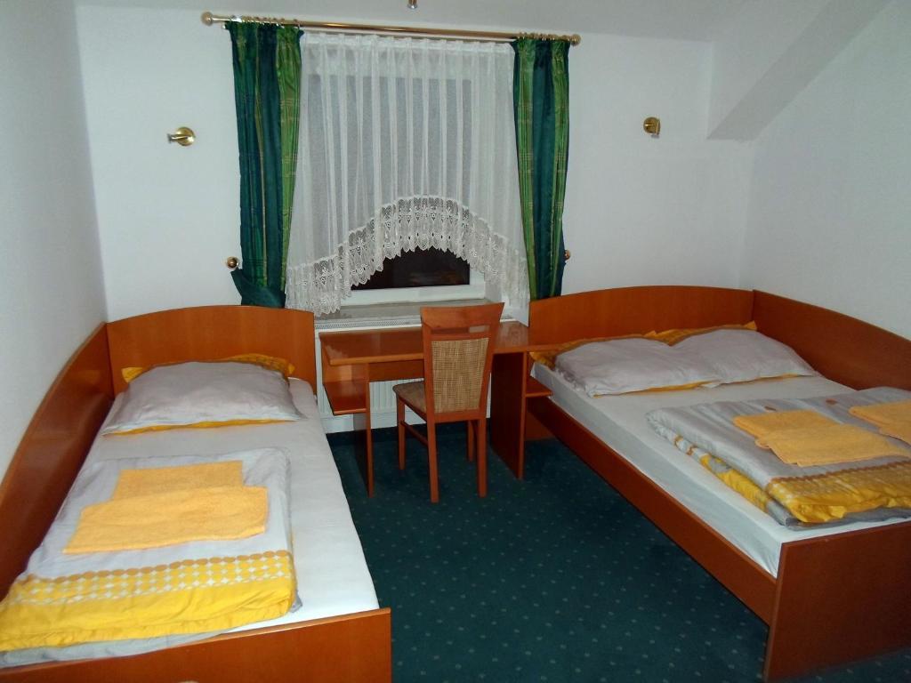 Hotel Korona Słubice Quarto foto